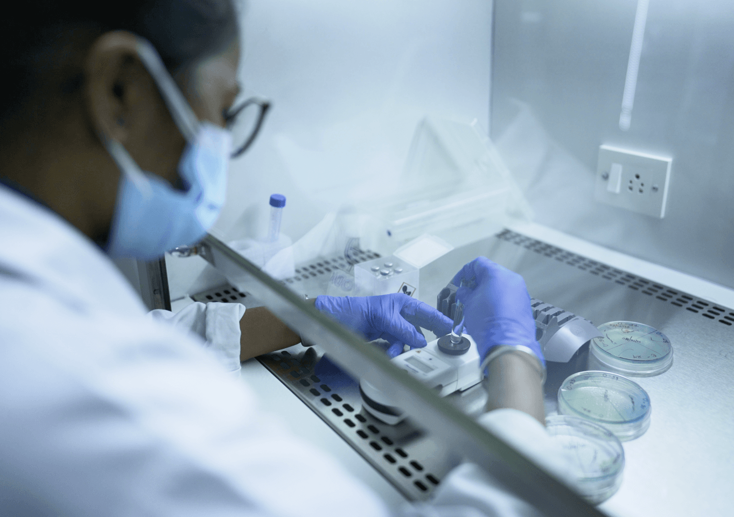 Yoda Diagnostics molecular diagnostics laboratory providing genetic testing, RT-PCR, DNA testing, and next-generation sequencing